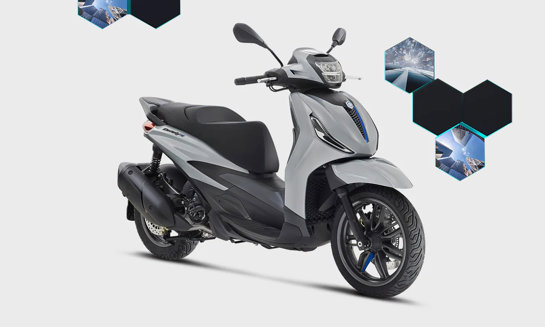 PIAGGIO BEVERLY, THE CROSSOVER THAT COMBINES THE AGILITY OF A HIGH-WHEEL SCOOTER WITH THE PERFORMANCE OF A LARGER GT