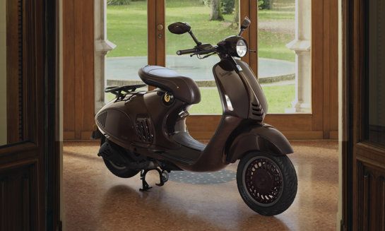 Vespa 946 Horse